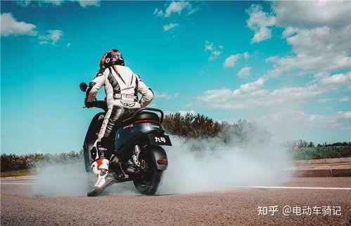 九号电摩爆料视频下载,揭秘视频中的亮点与亮点背后的故事 第3张 九号电摩爆料视频下载,揭秘视频中的亮点与亮点背后的故事 第3张